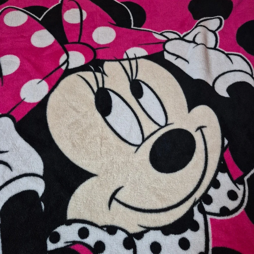 Disney Minnie Mouse Throw Blanket Kids Pink Black Polka Dot Fleece Soft Cozy